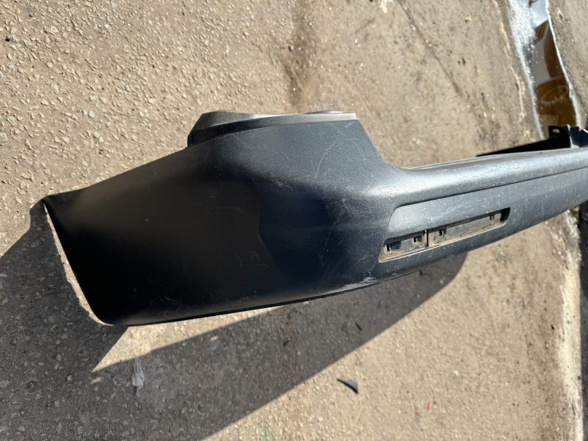 2018 BUMPER BELAKANG ORIGINAL COCOK UNTUK VW TRANSPORTER T5 7E0807417 E