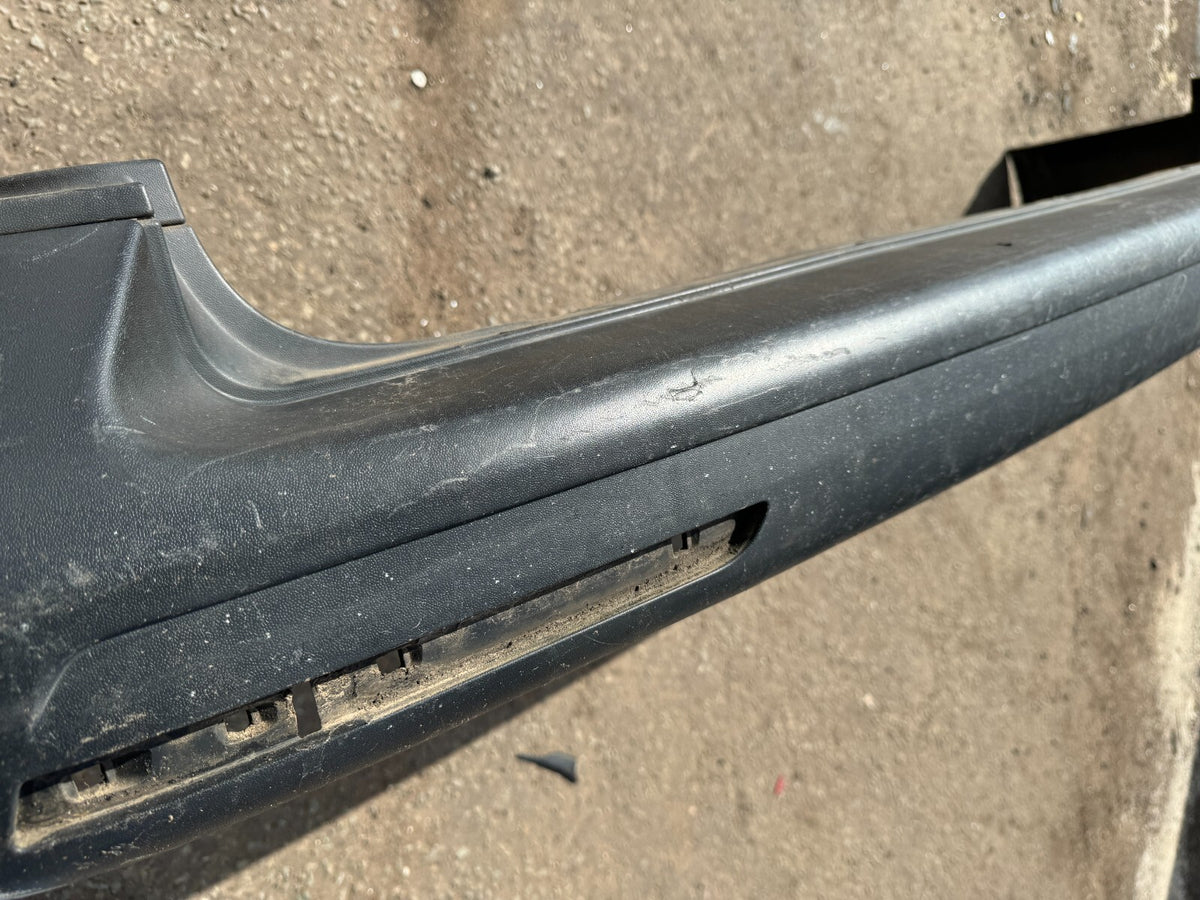 2018 BUMPER BELAKANG ORIGINAL COCOK UNTUK VW TRANSPORTER T5 7E0807417 E