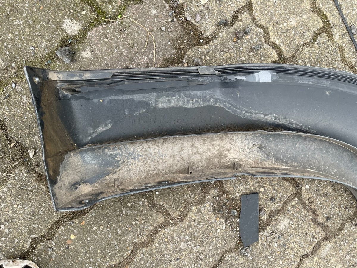 VOLKSWAGEN AMAROK MK1 Kotflügelverbreiterung hinten links 2H6853817 2H6853817L