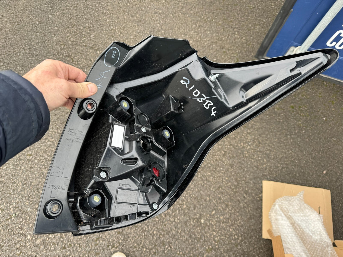 TOYOTA YARIS TAIL LIGHT NEARSIDE LEFT N/S/R PART LED NEXT DAY DELIVERY