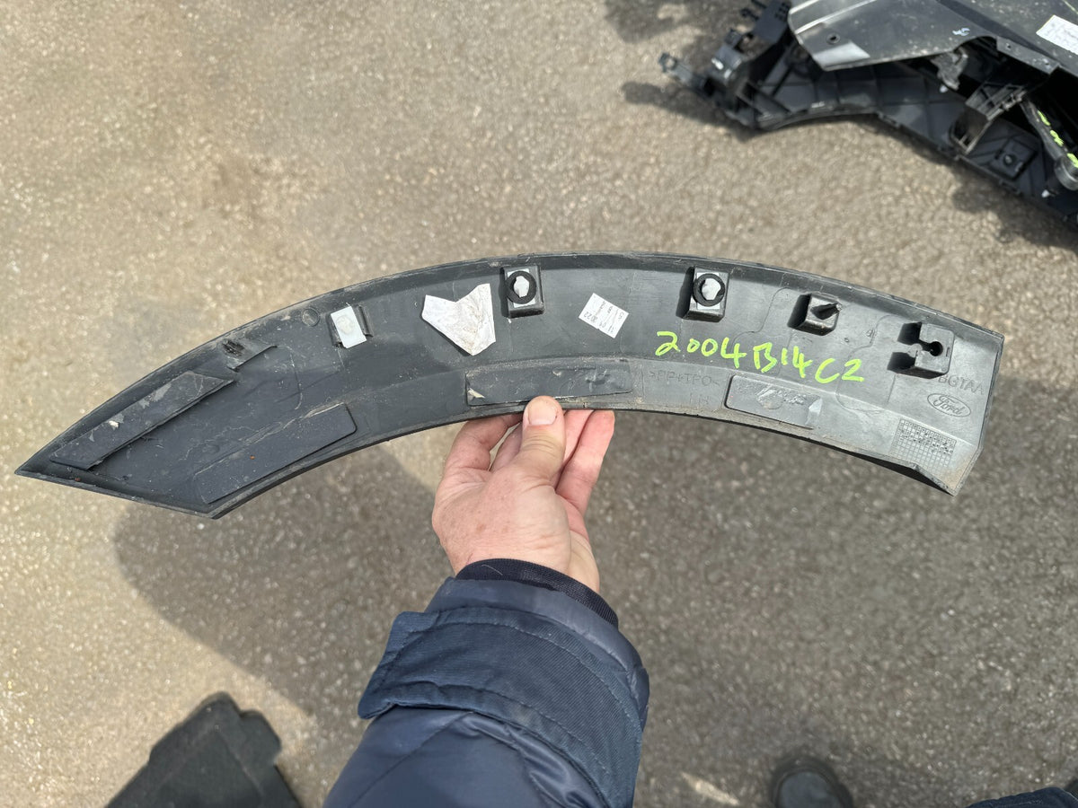 2022 Left Rear Wheel Arch (fender) Trim for Ford Puma BGTAA