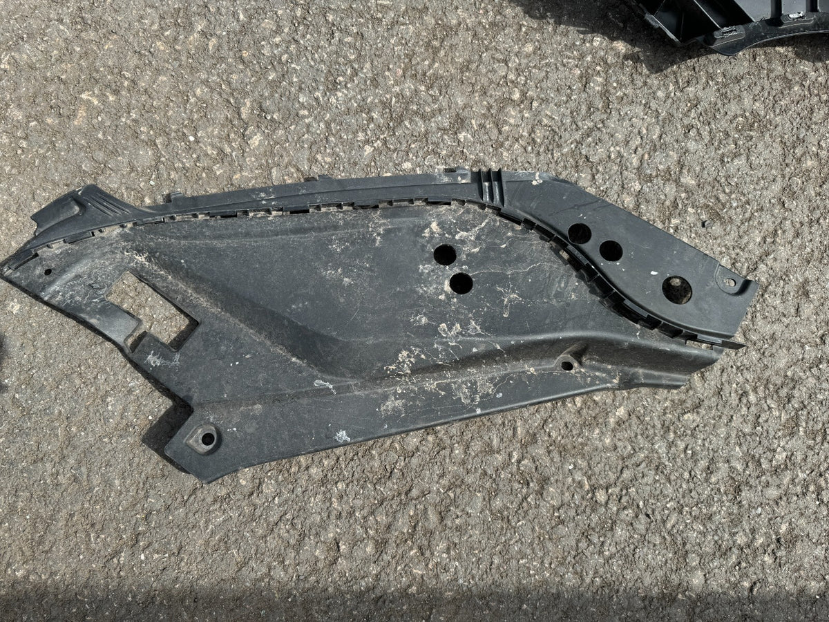 GENUINE Volvo Xc90 2018 Mk2 Front Right Slam Panel Trim 31442734