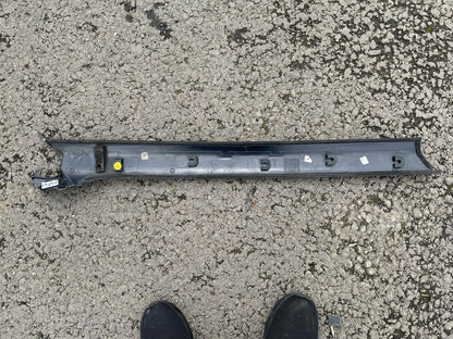 JAGUAR LAND ROVER TRIM PIECE RIGHT SIDE MON7A BELGIUM