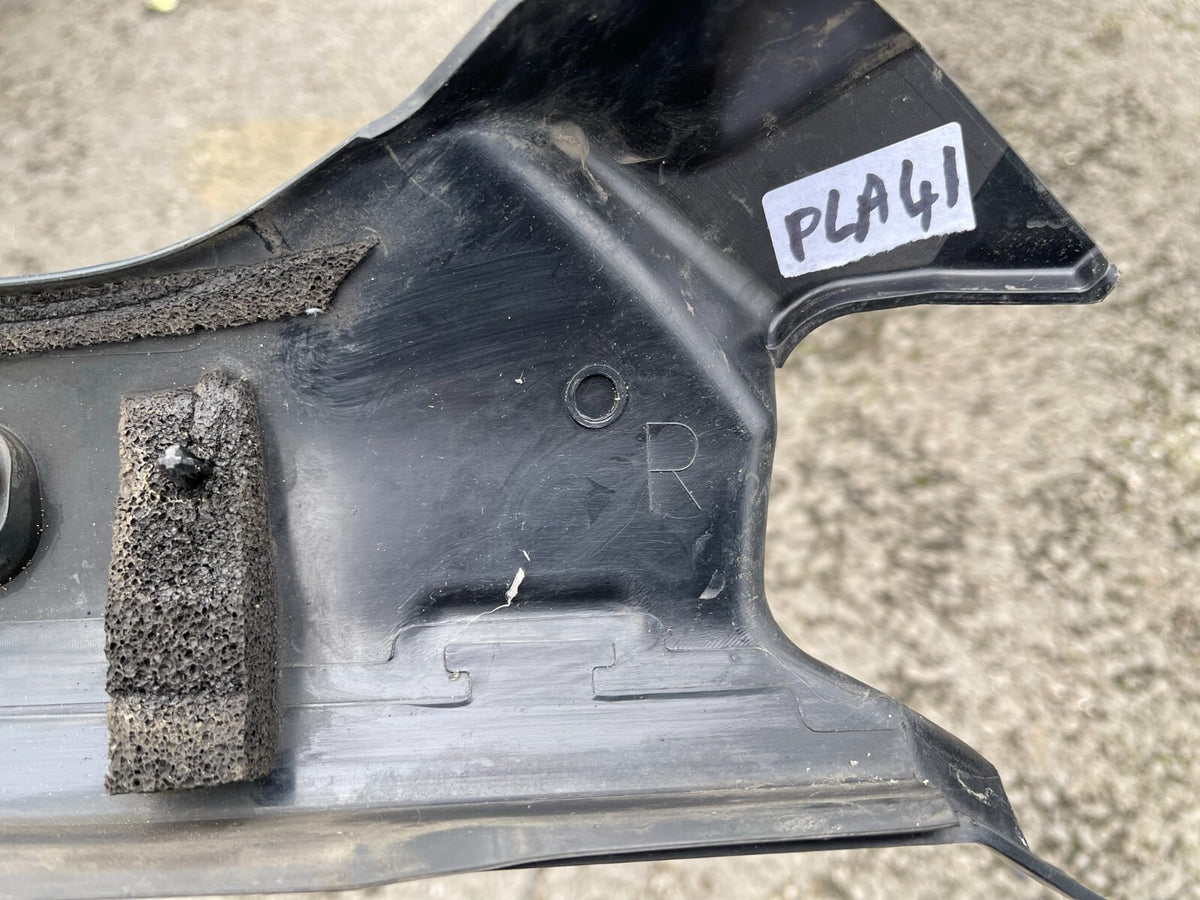 JAGUAR LAND ROVER TRIM PIECE RIGHT SIDE MON7A BELGIUM