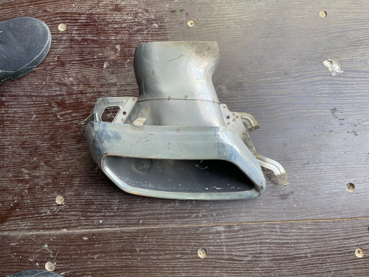 VOLVO XC40 EXHAUST TAIL PIPE RIGHT DRIVER SIDE OFFSIDE 2020 31407970