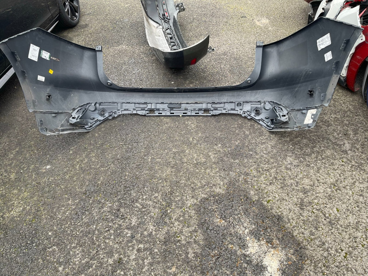 2022 Jaguar F Pace X761 Bumper Belakang Hitam