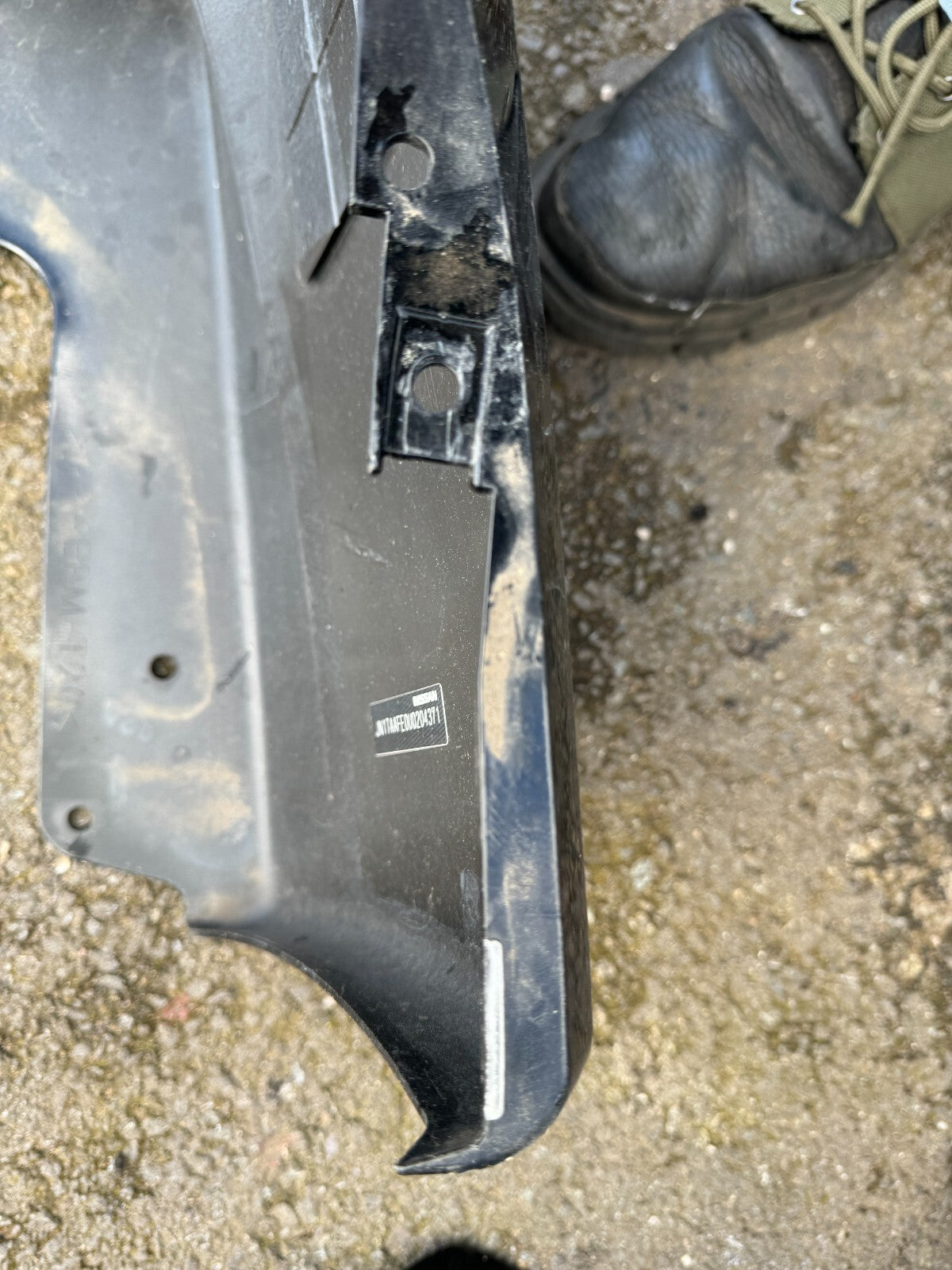 BUMPER BAWAH BELAKANG NISSAN ARIYA 2022-2023 HITAM DENGAN LUBANG SENSOR PARKIR (PDC) 850B25MP11