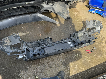 Ba đờ sốc sau Land Rover Defender L663 L8B2-17D781-A Chính hãng