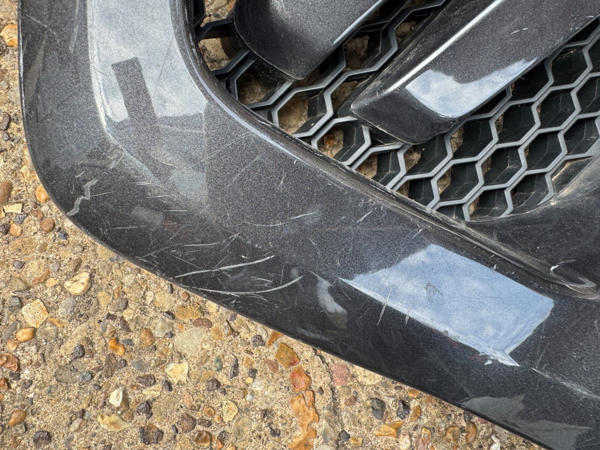 2021 Ford Ranger Front Grille JB3B-8350B Scratched needs respray