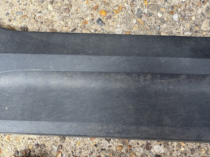 Volvo XC40 2023 Left front door trim molding 31448336 GRS4570