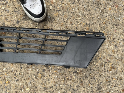 VAUXHALL ASTRA L 2022 - ONWARDS GENUINE FRONT BUMPER UPPER GRILL