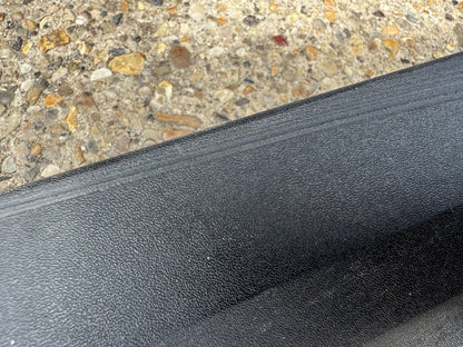 Volvo XC40 2023 Left front door trim molding 31448336 GRS4570