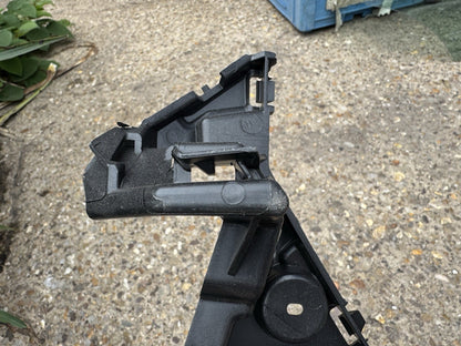 FORD TRANSIT CONNECT (2017)  - NS (PASSENGER) REAR BUMPER BRACKET DT11-17A882-A