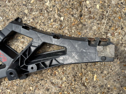 JAGUAR XE X760 REAR BUMPER MOUNT BRACKET LEFT PASSENGER SIDE 2015 GX73-17A882-AA