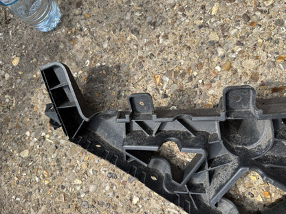JAGUAR XE X760 REAR BUMPER MOUNT BRACKET LEFT PASSENGER SIDE 2015 GX73-17A882-AA