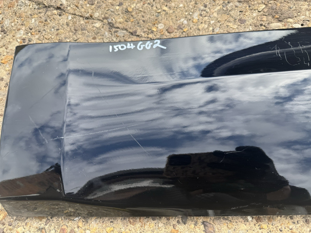LAND ROVER DISCOVERY V L462 Rear Right Door Lower Molding HY3M-274A48-AA 3.00