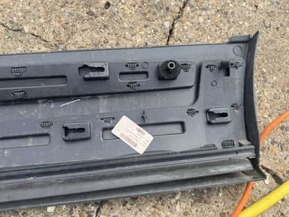 LAND ROVER DISCOVERY V L462 Rear Right Door Lower Molding HY3M-274A48-AA 3.00