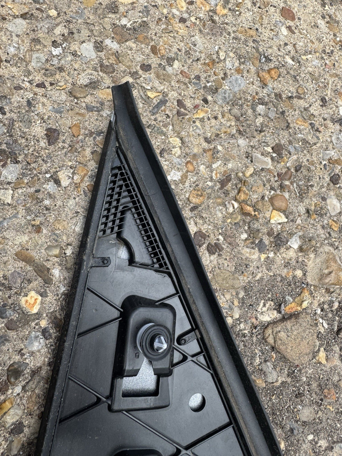 Volkswagen ID.4 E21 Pillar Trim Panel Rear Left 11A853377A 2021