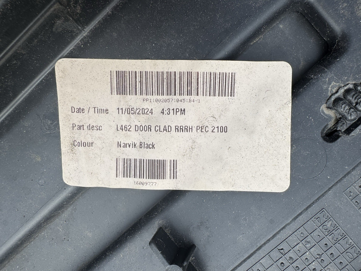 LAND ROVER DISCOVERY V L462 Rear Right Door Lower Molding HY3M-274A48-AA 3.00