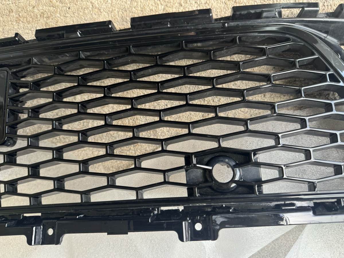 LAND ROVER DISCOVERY DYNAMIC L550 กระจังหน้าตัวล่าง กันชนหน้า (1551) LK72-17F791-F