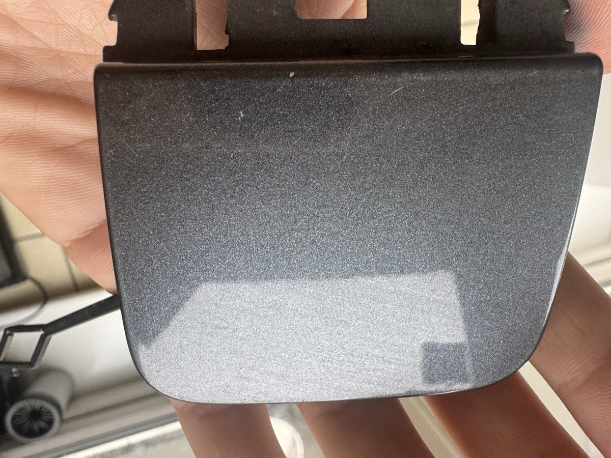 5111 8069388 tow eye cover BMW 3 series 2021