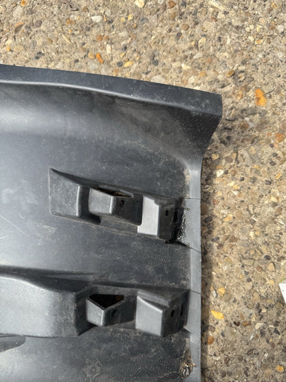 Range Rover Evoque L551 Front Bumper Right Air Duct Bracket M8D2-17E950-B