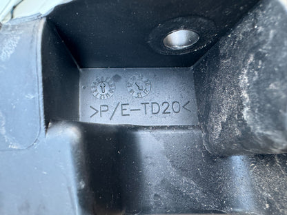 Peugeot 3008 後保桿固定支架 2020 SUV 4/5dr 9840997780