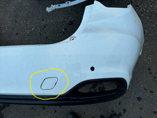 Fiat Tipo kombi hátsó lökhárító vonószem takaró 735634154 gyári