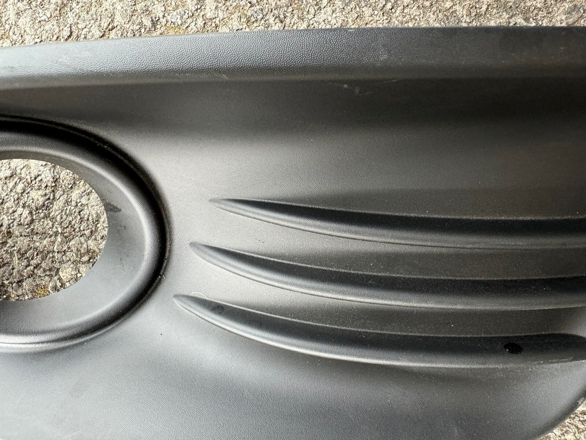 กระจังหน้าชิ้นล่าง ซ้าย แท้ RENAULT MEGANE MK3 2013-16 PASSENGER SIDE