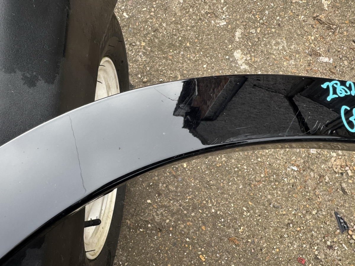 GENUINE LAND ROVER DEFENDER L663 REAR LEFT WHEEL ARCH TRIM L8B2-290E23-BB