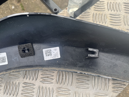 GENUINE LAND ROVER DEFENDER L663 REAR LEFT WHEEL ARCH TRIM L8B2-290E23-BB