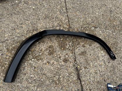 LAND ROVER DEFENDER L663 REAR left WHEEL ARCH TRIM 2020-ON L8B2-290E23AX WV-1273
