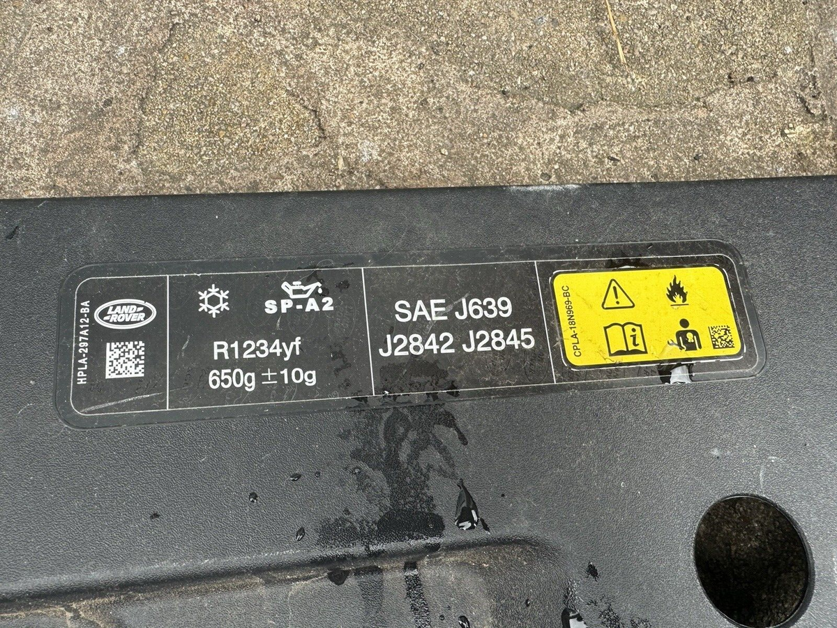 from 2018 Land Rover Defender Front Bumper Top Trim L8b28a100a