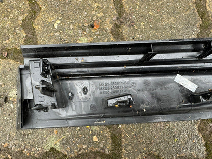 JAGUAR F TYPE X152 2021 前葉子板散熱孔 N/S PASSENGER SIDE 左側 MX53-280B11-BD