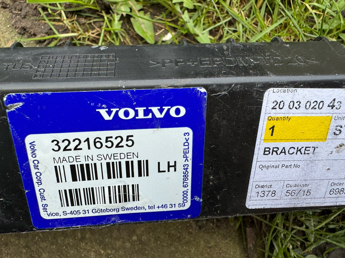 Volvo XC90 Rear Left Side Skirt Bracket 2015 ON 32216525 Genuine