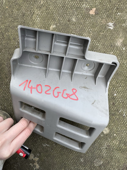 Kia OE 86614DO000 - Rear Right Bumper Cover Bracket