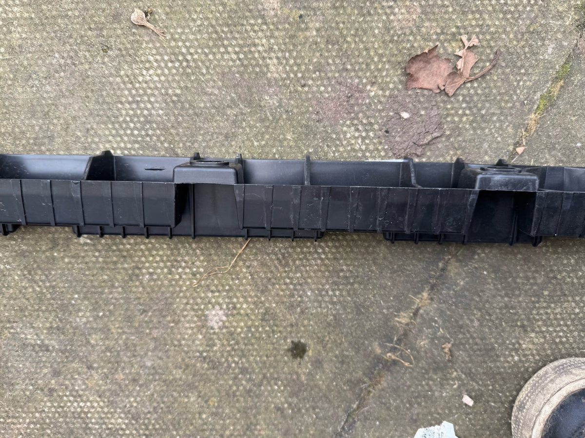 Volvo XC90 Rear Left Side Skirt Bracket 2015 ON 32216525 Genuine