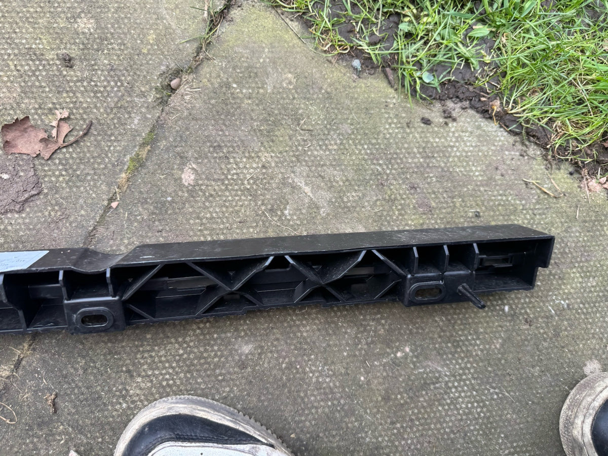 Volvo XC90 Rear Left Side Skirt Bracket 2015 ON 32216525 Genuine