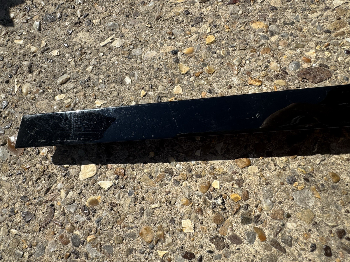 Land Rover Sport L494 2013-2016 Door Window Strip Trim Front Left fdk62208a97