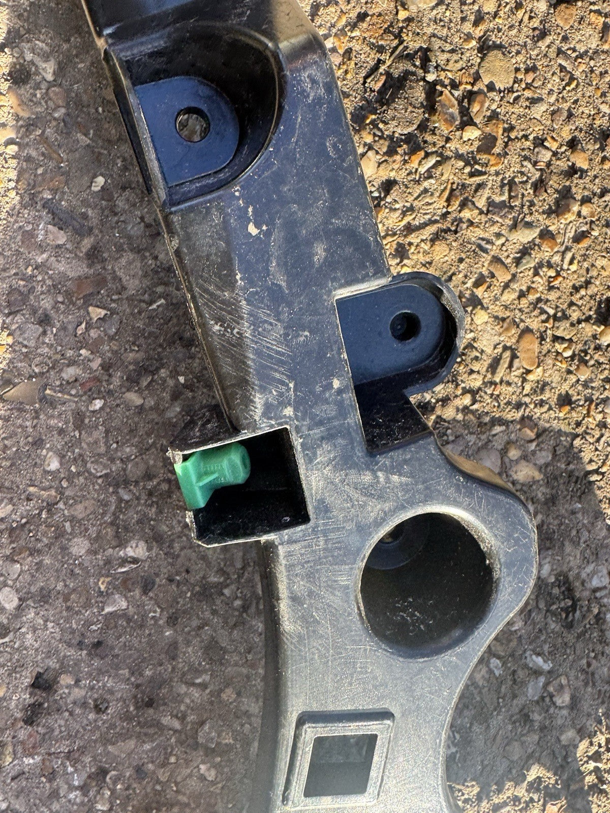 Bumper bracket Polestar 4 2025 rear right 80008668
