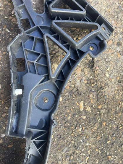 JAGUAR I-PACE X590 N/S PASSENGER SIDE LEFT REAR BUMPER BRACKET J9D3-17B931-A