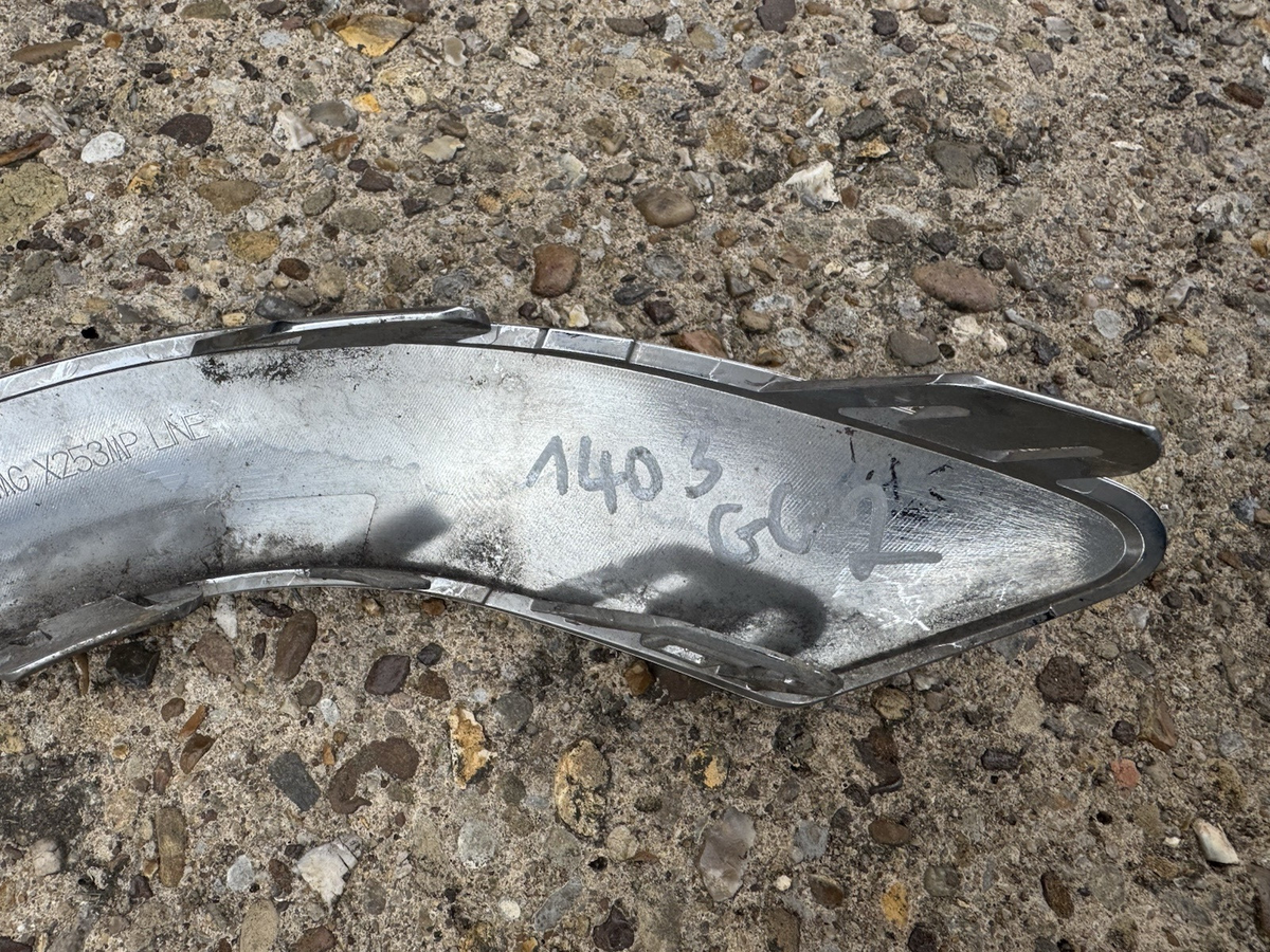 MERCEDES-BENZ GLC X253 220d Rear Left Bumper Chrome Molding A2538858306 2019