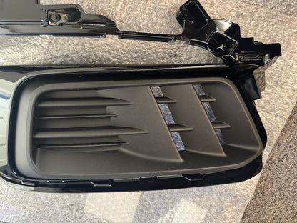 1627680080 peugeot 308 grill bawah bumper depan sisi kanan 2016-22