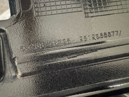 1627680080 peugeot 308 grill bawah bumper depan sisi kanan 2016-22