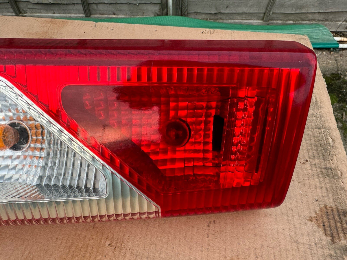 右後尾門燈 CITROEN JUMPY II FURGONETA 2.0 HDi 165 400455780