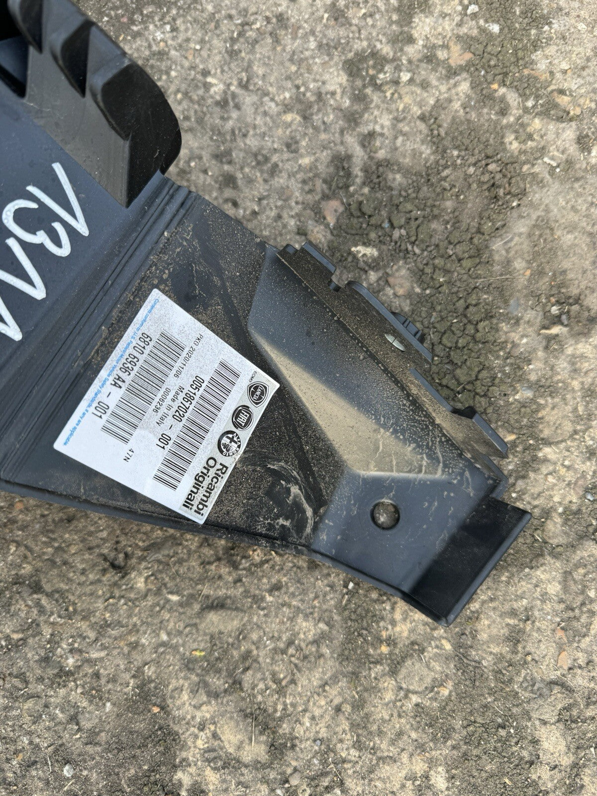 FIAT PUNTO EVO 2011 DUDUKAN BUMPER DRIVERS REAR 51777455DX