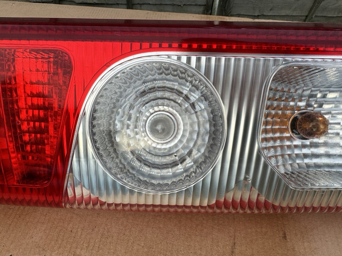 右後尾門燈 CITROEN JUMPY II FURGONETA 2.0 HDi 165 400455780