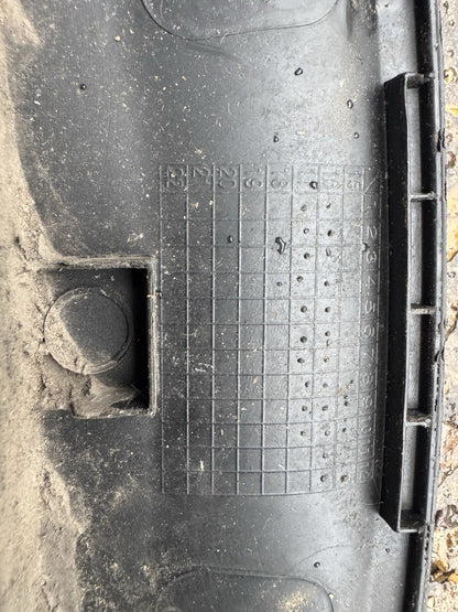 scratched KIA SPORTAGE MK4 DRIVER SIDE RIGHT FRONT WHEEL ARCH TRIM	 87714-F1000