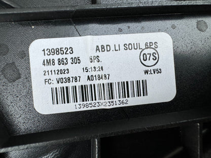 Ốp trang trí bệ trung tâm bên trái Audi Q8 4M 4M8863305