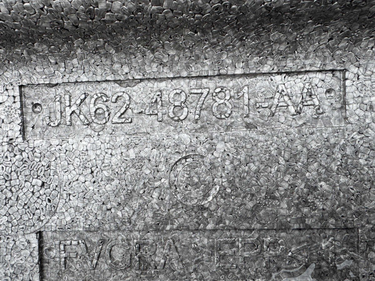 Ốp hốc bánh xe dự phòng khác Land Rover Range Rover Sport L494 JK6248781